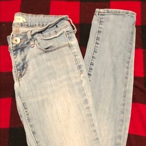 Light washed jeans